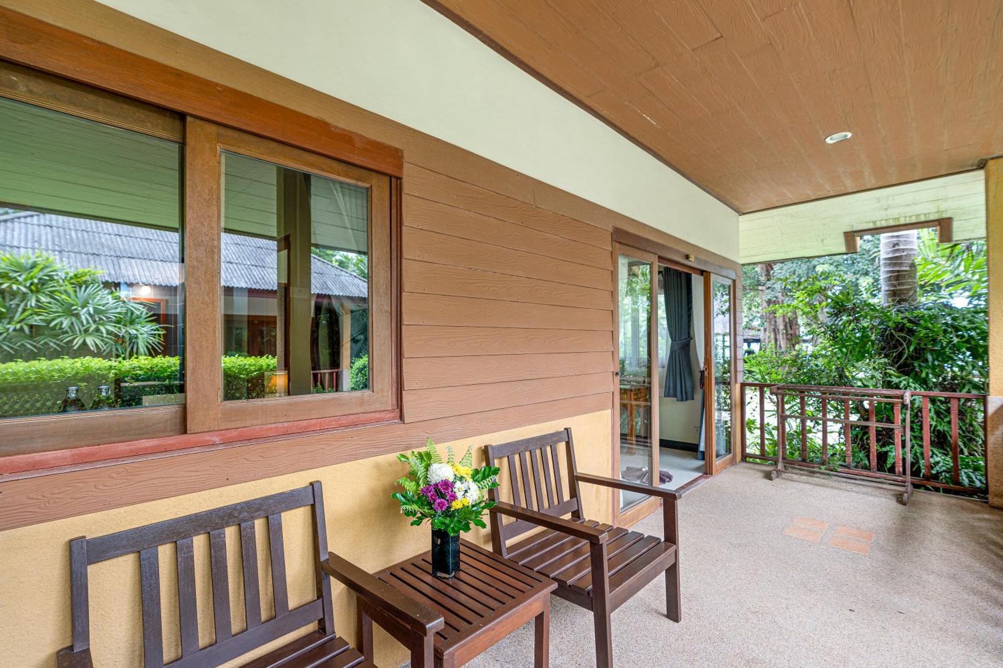 Anahata Resort Lipa Noi Exterior photo