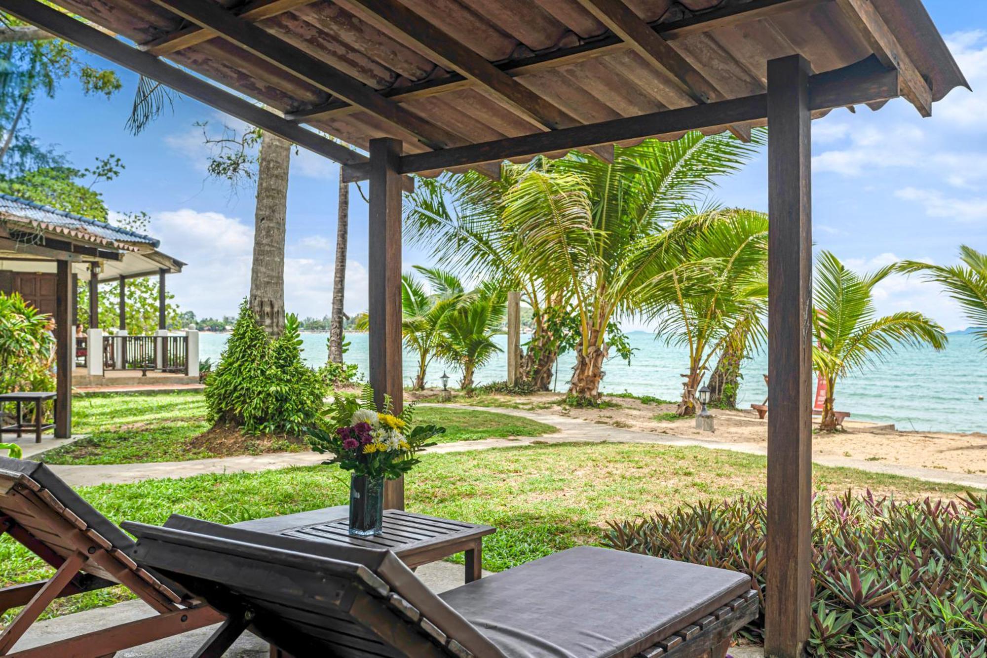 Anahata Resort Lipa Noi Exterior photo